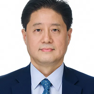 John Chee: Bridging Technology, Marketing, and Sales in Polymer Solutions