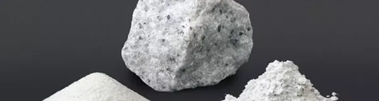 MINEX functional filler in powder and coarse grain made from nepheline syenite